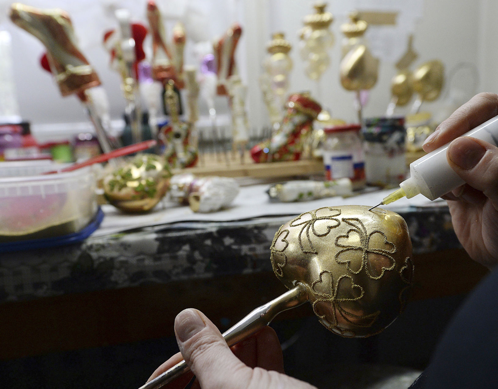 Decorating Christmas tree ornaments